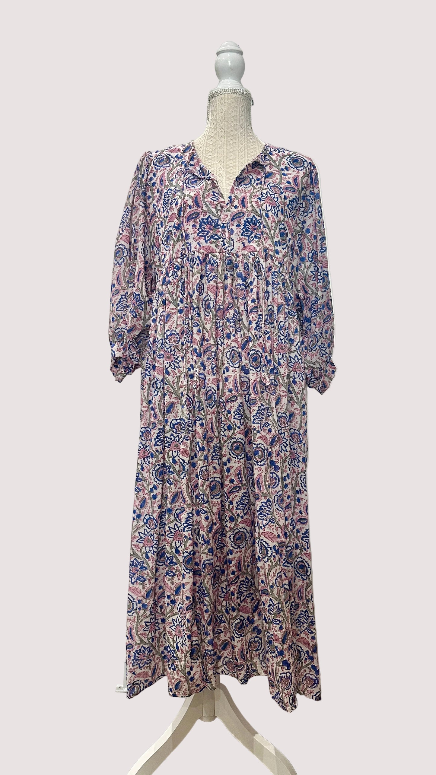 Robe Tara