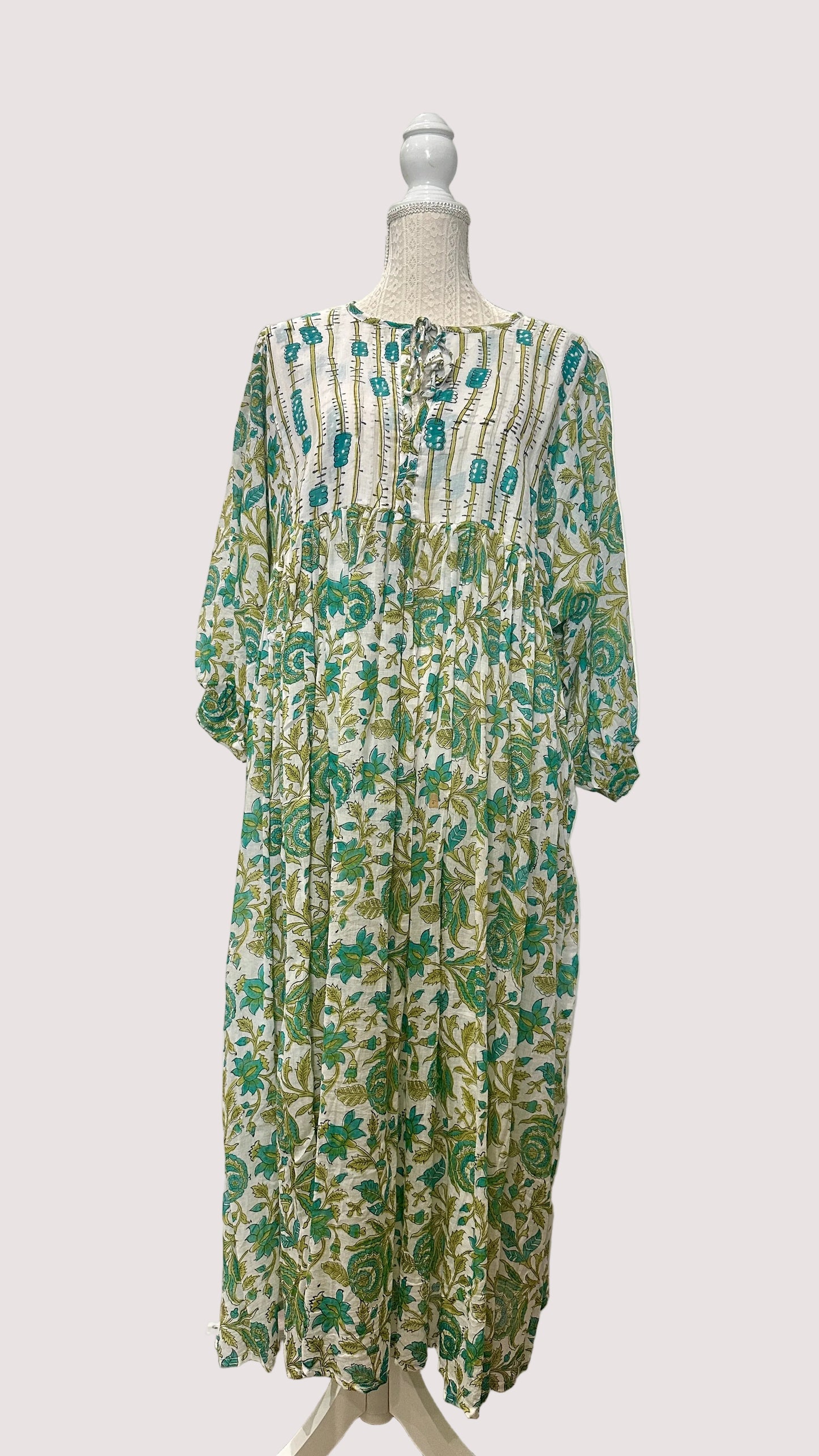 Robe Tara